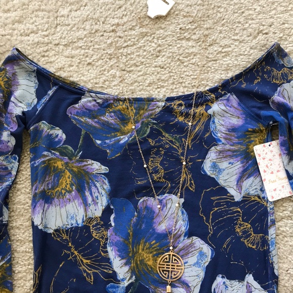 🚫SOLD🚫Free People Off The Shoulder Top - Picture 4 of 5